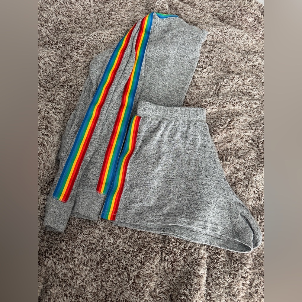 Gray Sweater & Shorts Set with Rainbow Stripes/ Super Soft 🏳️‍🌈🌈🦄